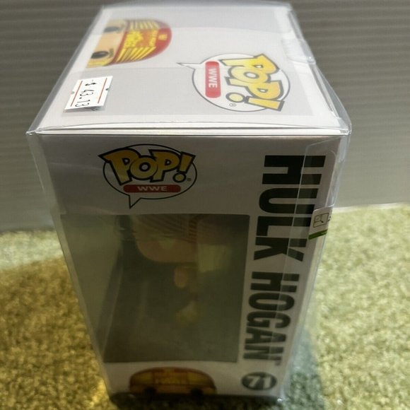 New Funko POP Hulk Hogan Wrestling Walmart Exclusive Figure #71 Free Protector - Picture 2 of 3